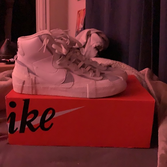 Nike Sacai blazer mid Gray white